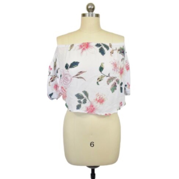 Kimchi Blue Tops - Kimchi Blue UO White Floral Off Shoulder Blouse XS